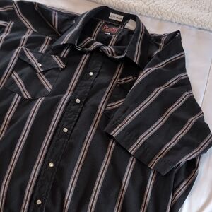 Short Sleeve Pearl Snap Button Up PLAINS